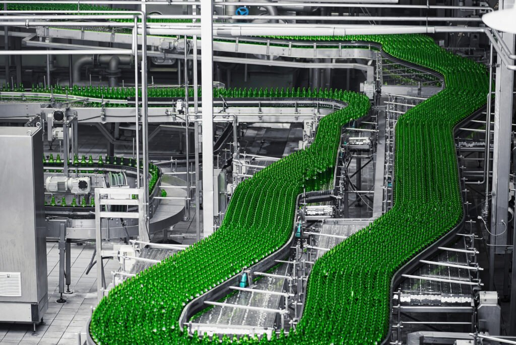 Streamlining the Beverage Industry: The Magic of SmartConvey's Conveyor Systems